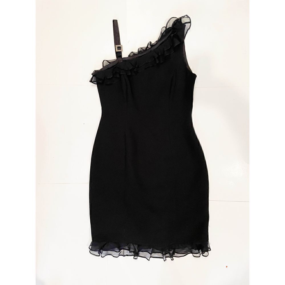 SHANI Ultimate Little Black Dress Silk  Ruffles one shoulder detail size 6